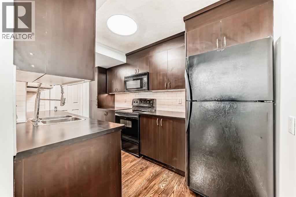 Single Family House for Sale in    Avenue SW Sunalta Calgary 
