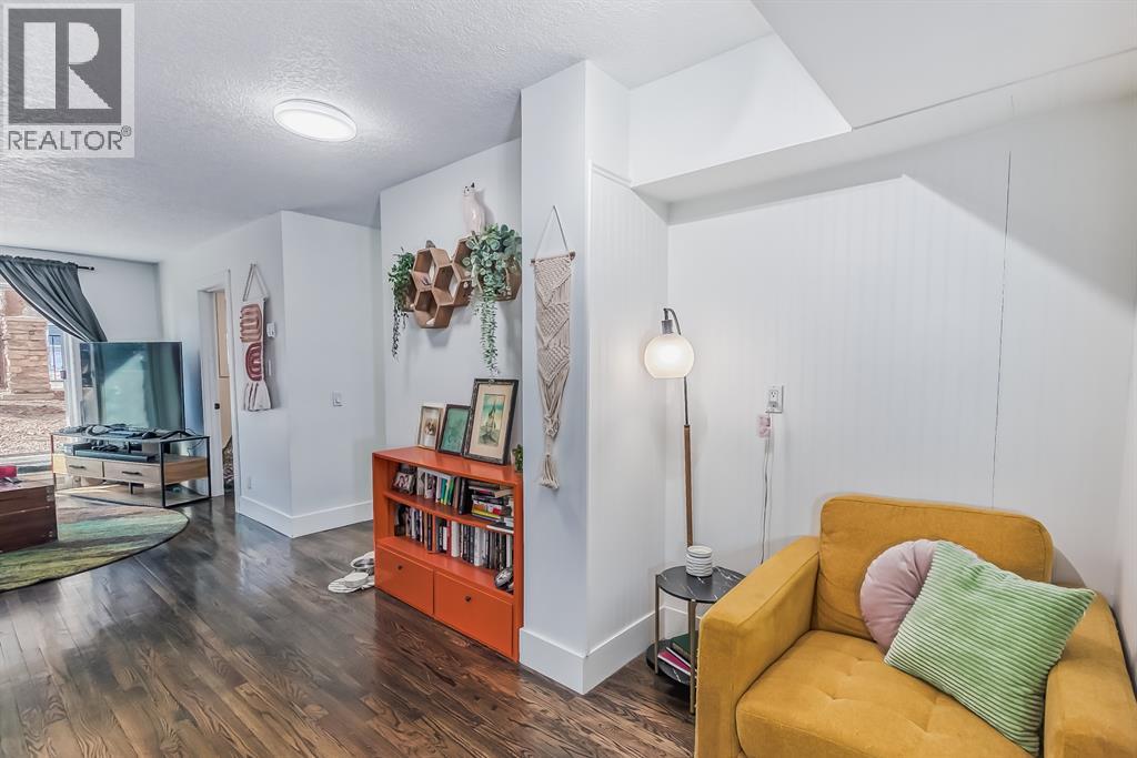 Single Family House for Sale in    Avenue SW Sunalta Calgary 