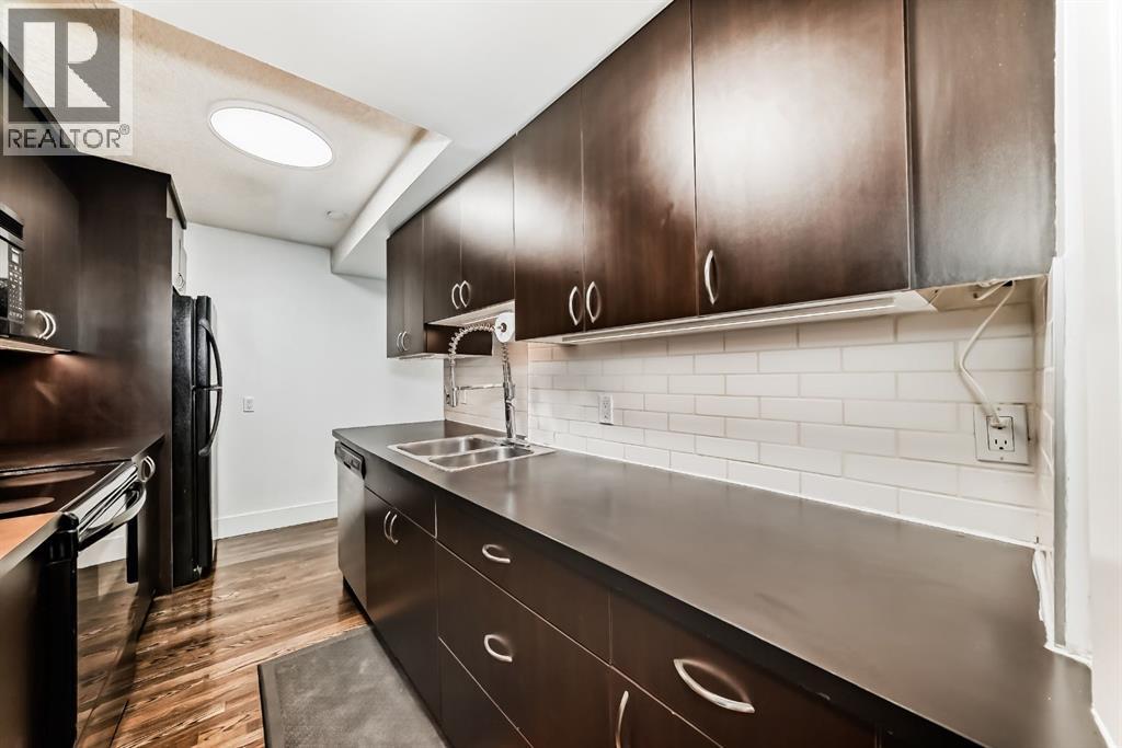 Single Family House for Sale in    Avenue SW Sunalta Calgary 