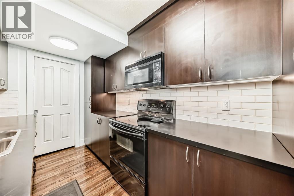 Single Family House for Sale in    Avenue SW Sunalta Calgary 