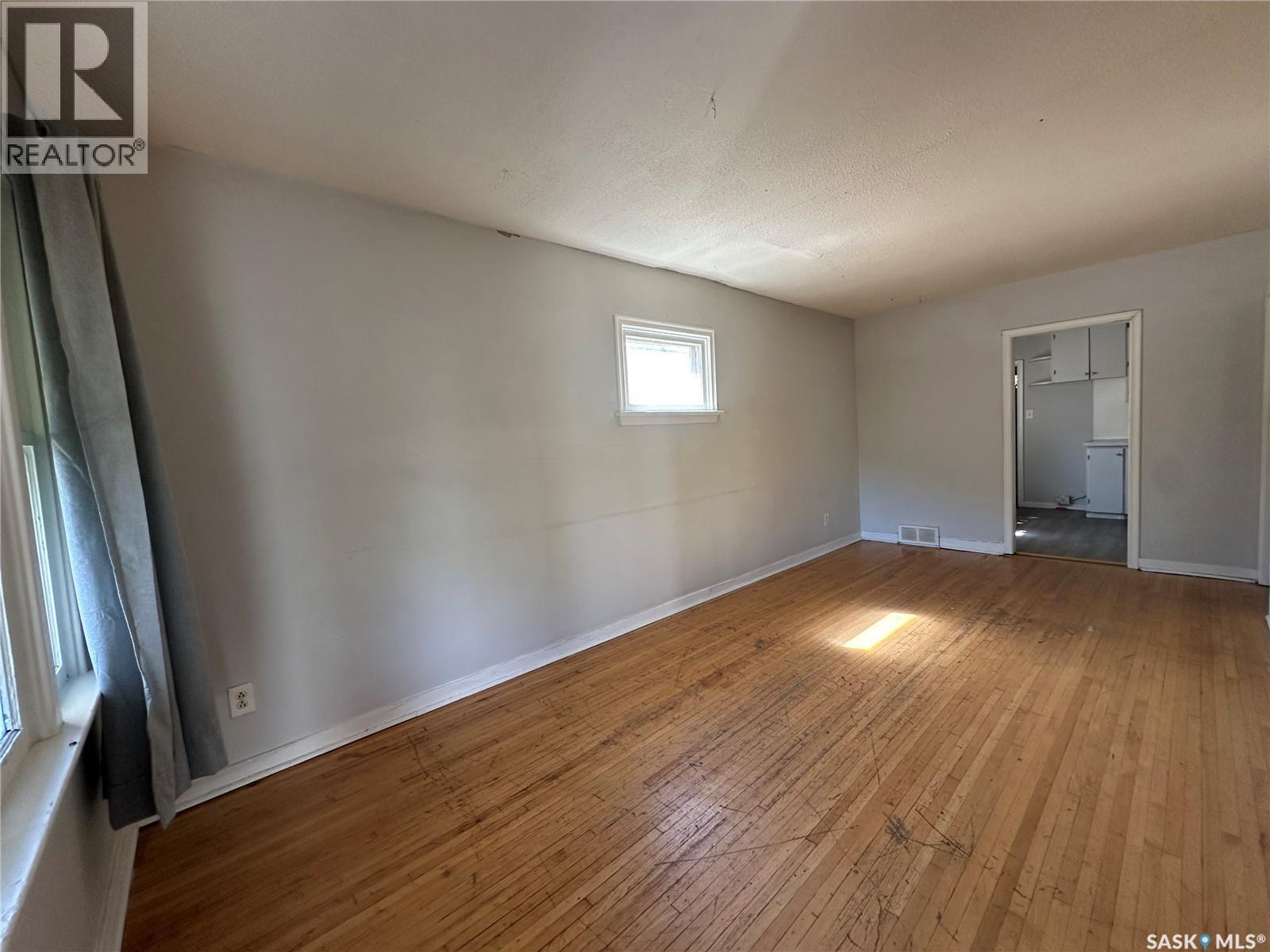 Photo 12 of 1374 Mctavish Street, Regina SK