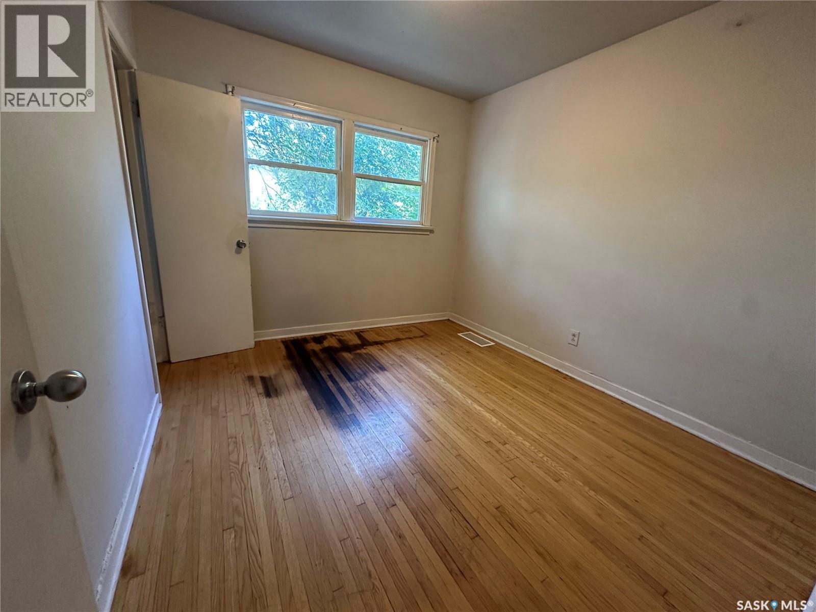 Photo 7 of 1374 Mctavish Street, Regina SK