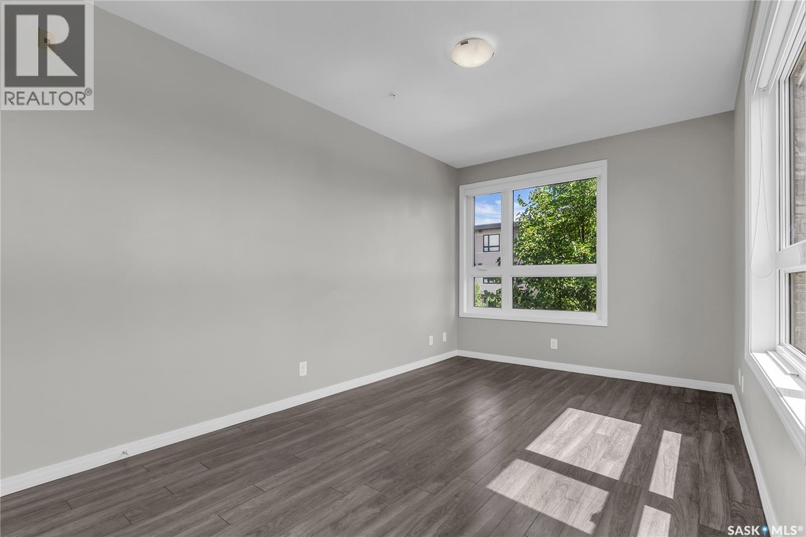 Single Family House Low rise for Sale in   Evergreen SQUARE Saskatoon 