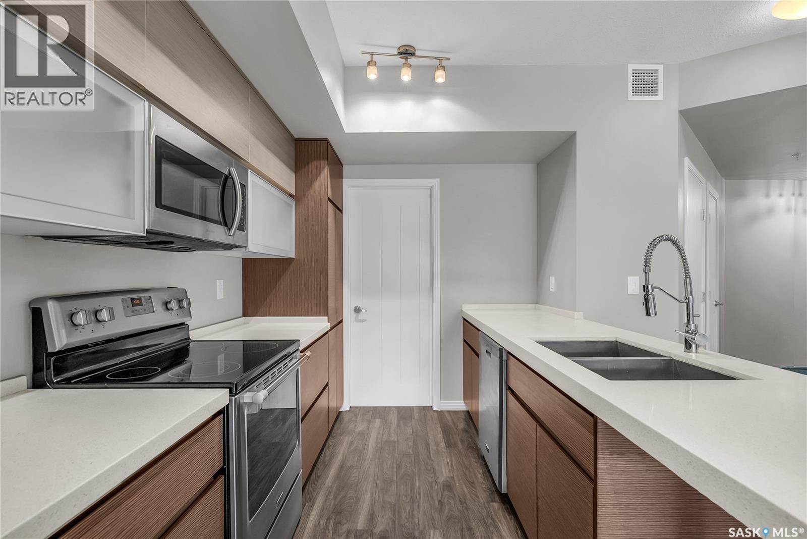 Single Family House Low rise for Sale in   Evergreen SQUARE Saskatoon 