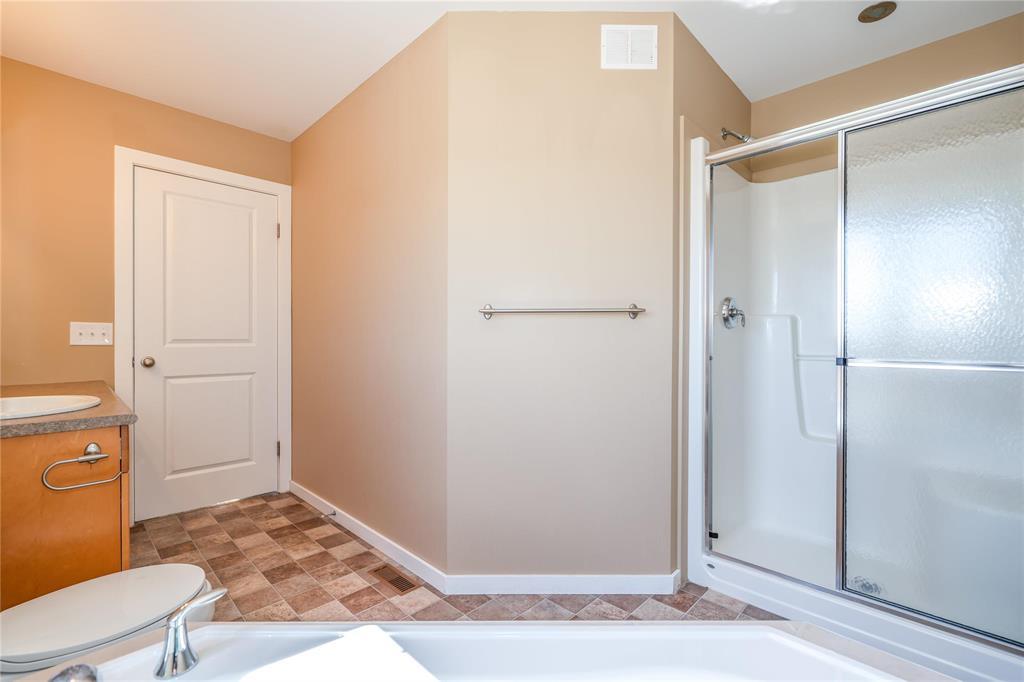 Photo 28 of 155 Bridgeland Drive, Winnipeg MB