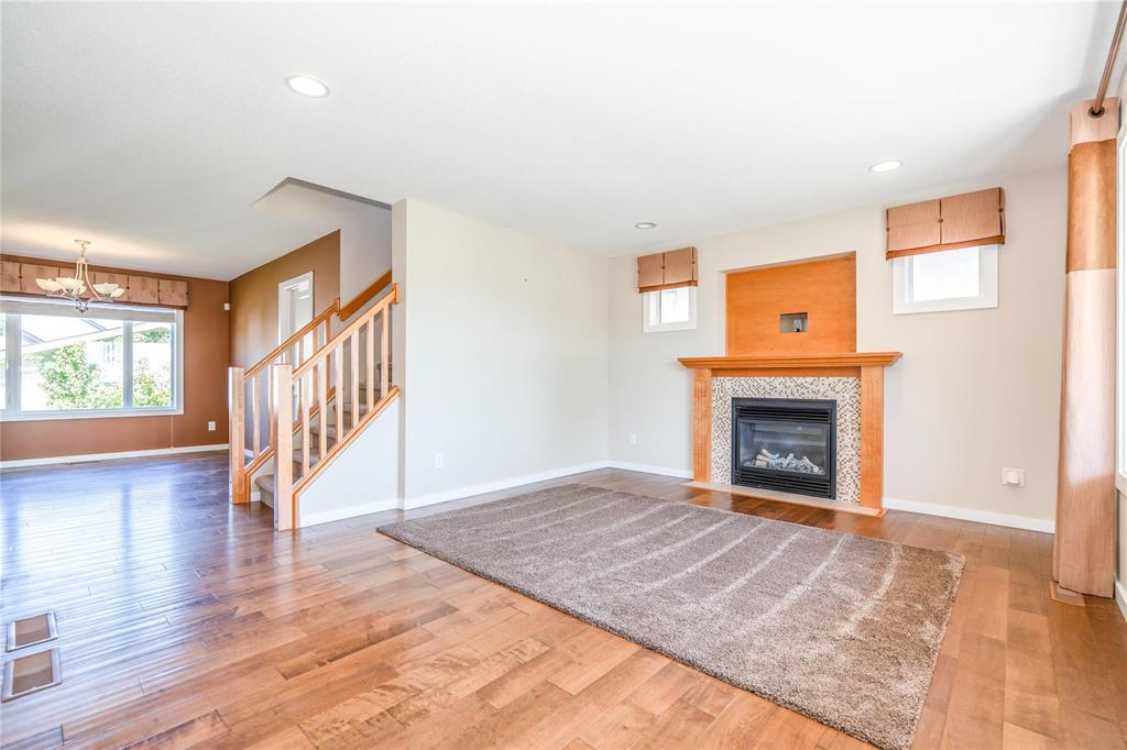 Photo 17 of 155 Bridgeland Drive, Winnipeg MB