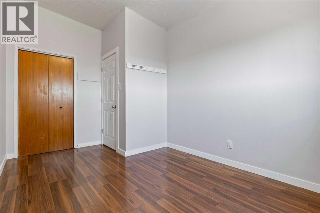 Single Family House Bungalow for Sale in  Trelle Drive NE Thorncliffe Calgary 