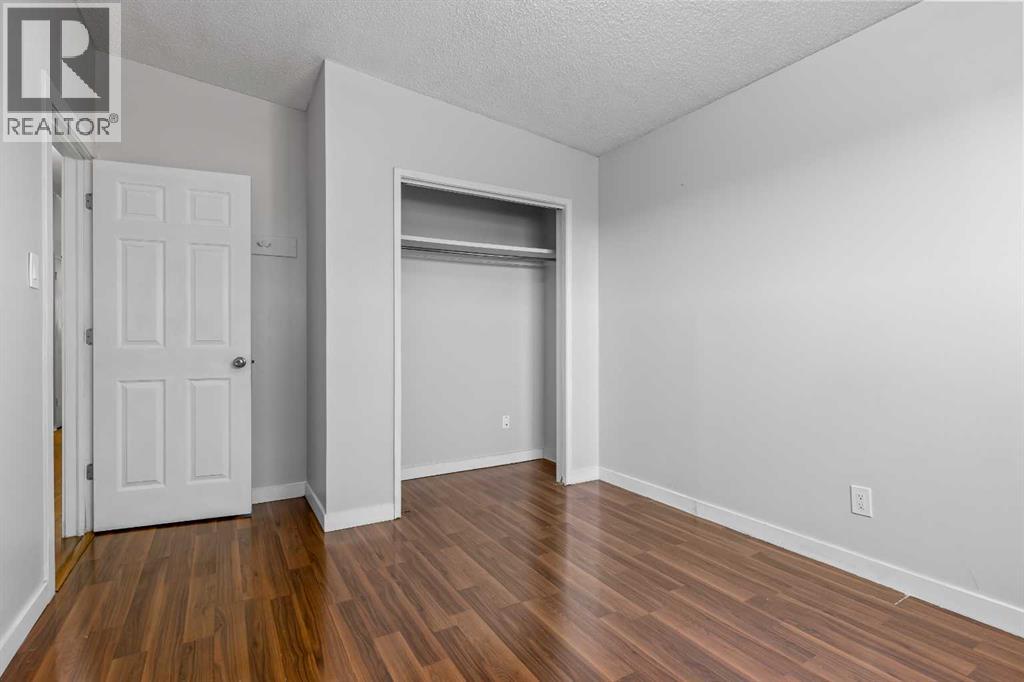 Single Family House Bungalow for Sale in  Trelle Drive NE Thorncliffe Calgary 
