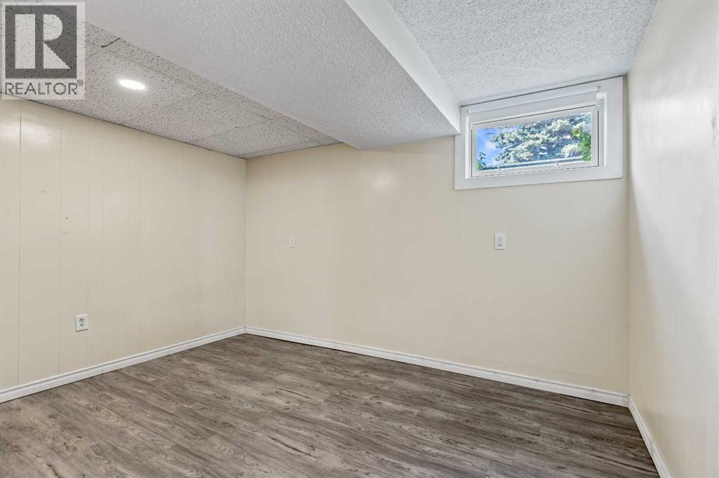 Single Family House Bungalow for Sale in  Trelle Drive NE Thorncliffe Calgary 