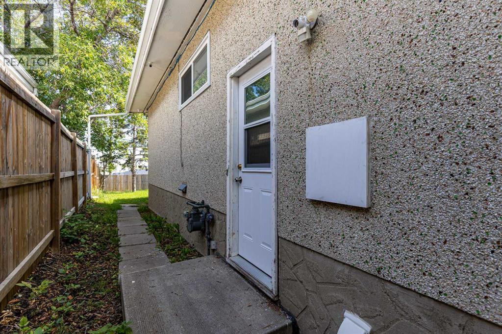 Single Family House Bungalow for Sale in  Trelle Drive NE Thorncliffe Calgary 