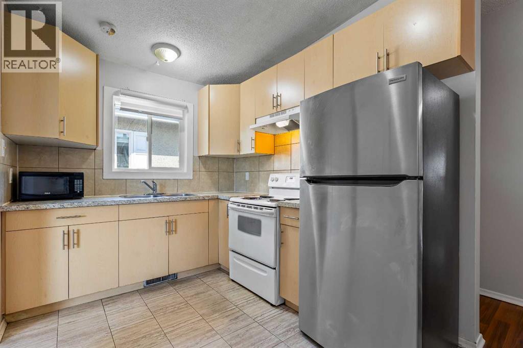 Single Family House Bungalow for Sale in  Trelle Drive NE Thorncliffe Calgary 