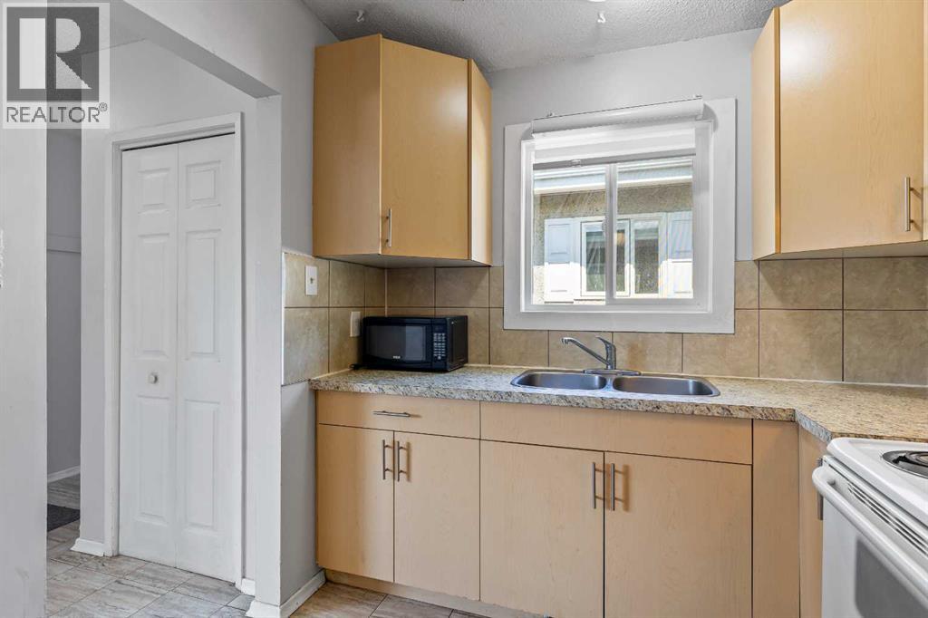 Single Family House Bungalow for Sale in  Trelle Drive NE Thorncliffe Calgary 