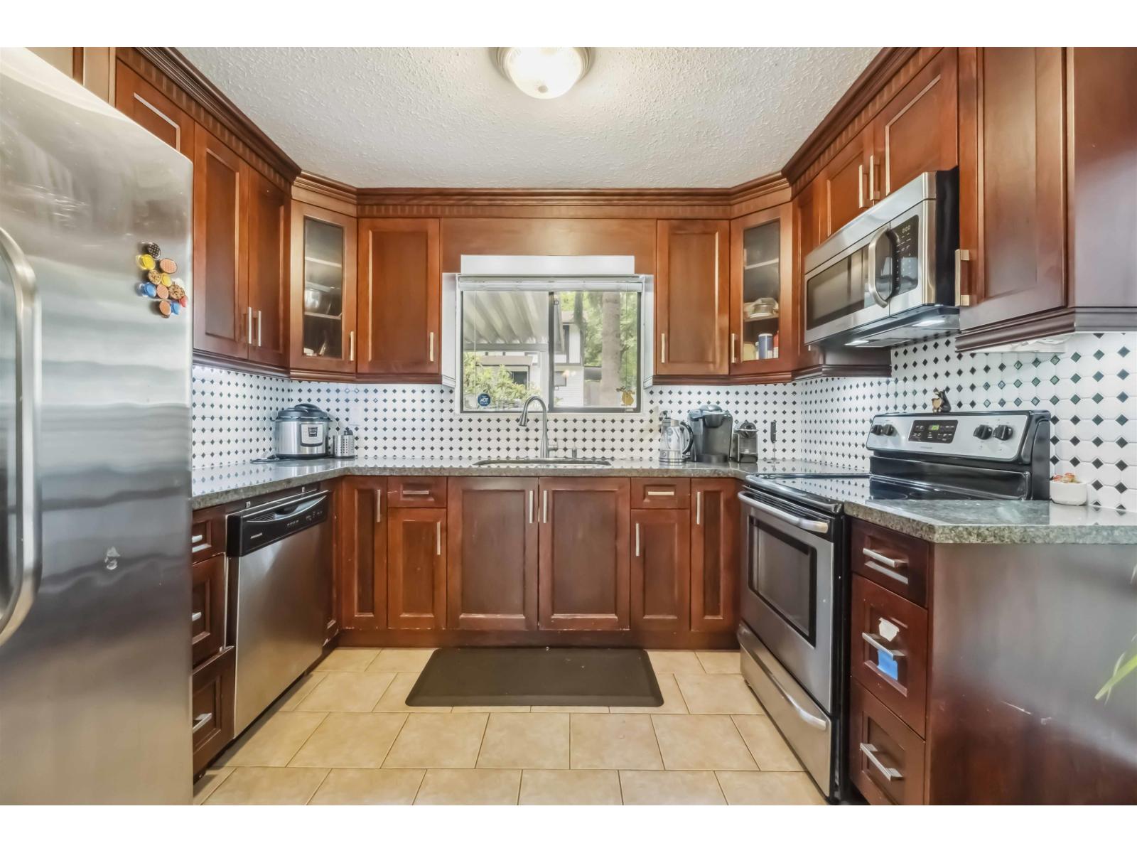 Photo 7 of 6717 141 Street, Surrey BC