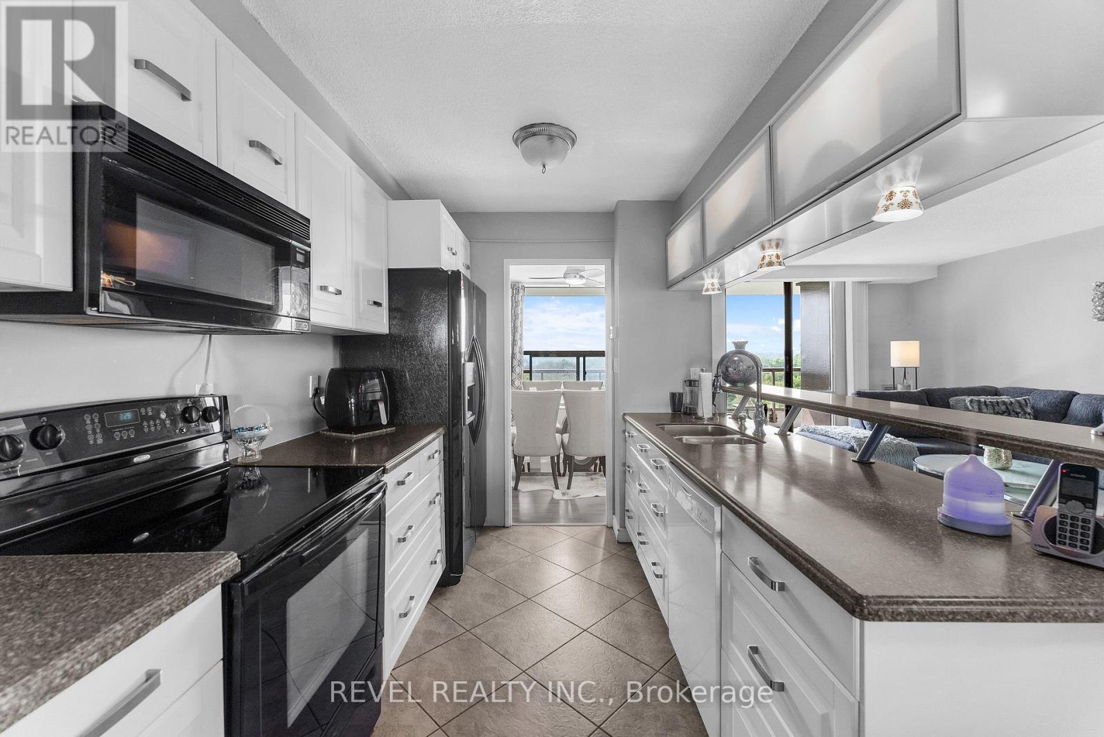 Photo 5 of 701 92 Church Street S, Ajax ON