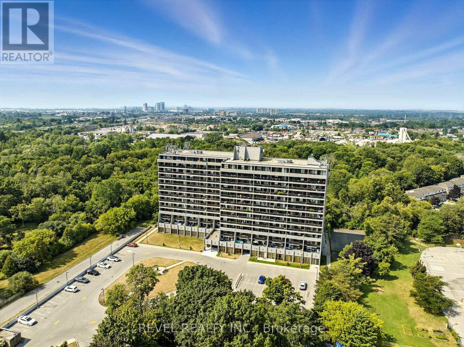 Photo 11 of 701 92 Church Street S, Ajax ON