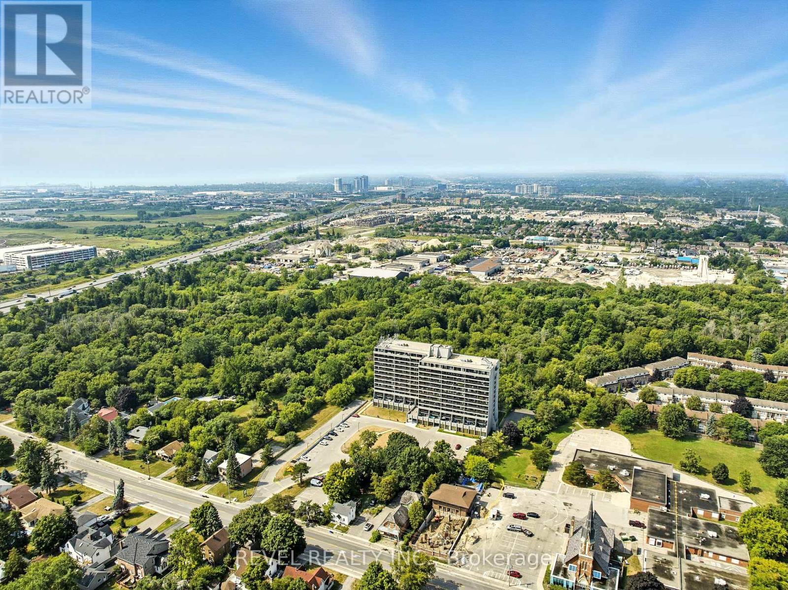 Photo 29 of 701 92 Church Street S, Ajax ON