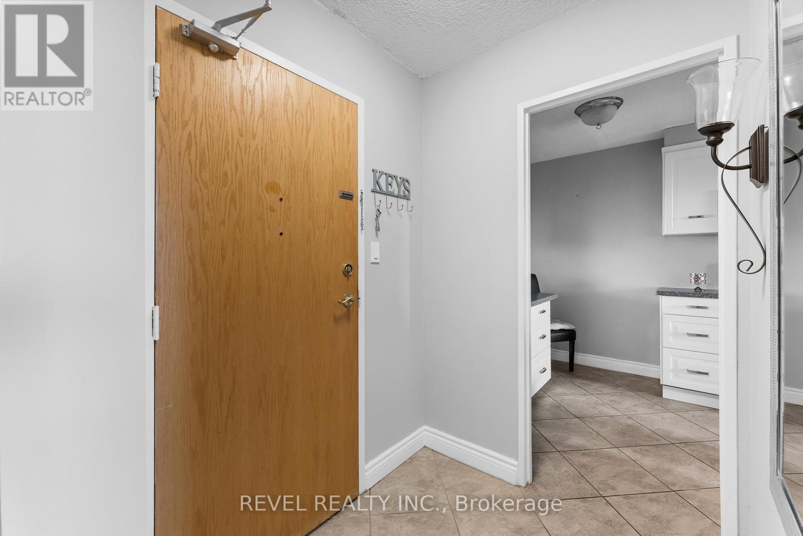 Photo 3 of 701 92 Church Street S, Ajax ON