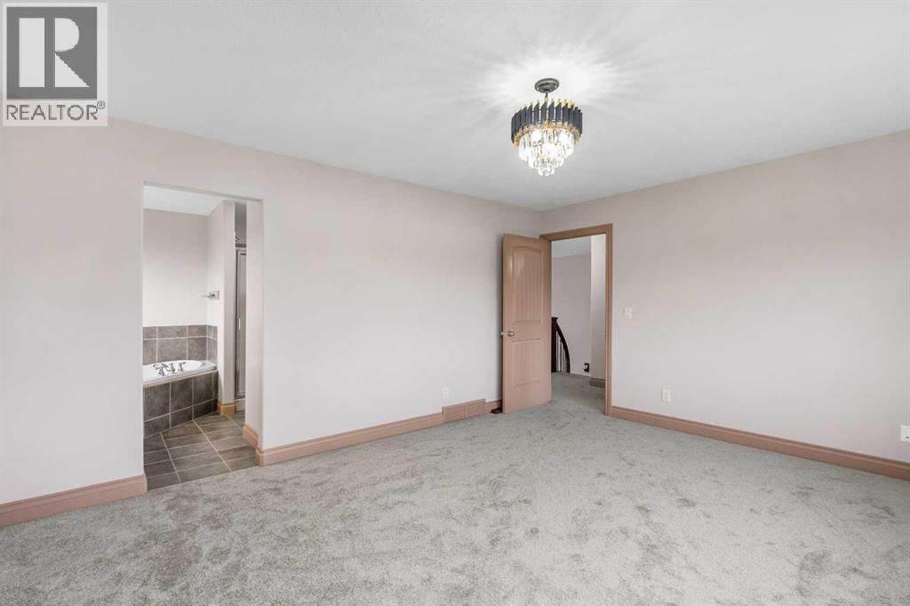 Photo 8 of 151 Cove Close, Chestermere AB