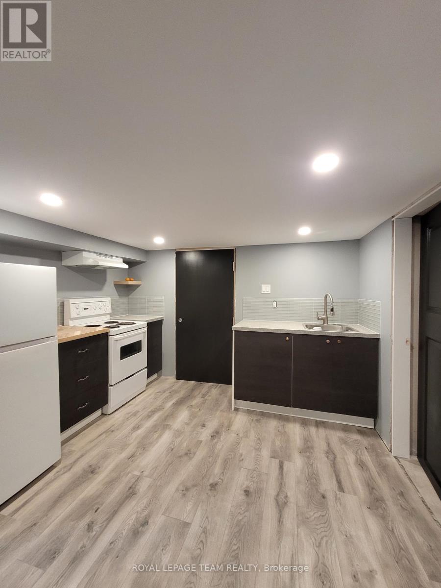 Photo 7 of 1008 St Laurent Boulevard, Ottawa ON