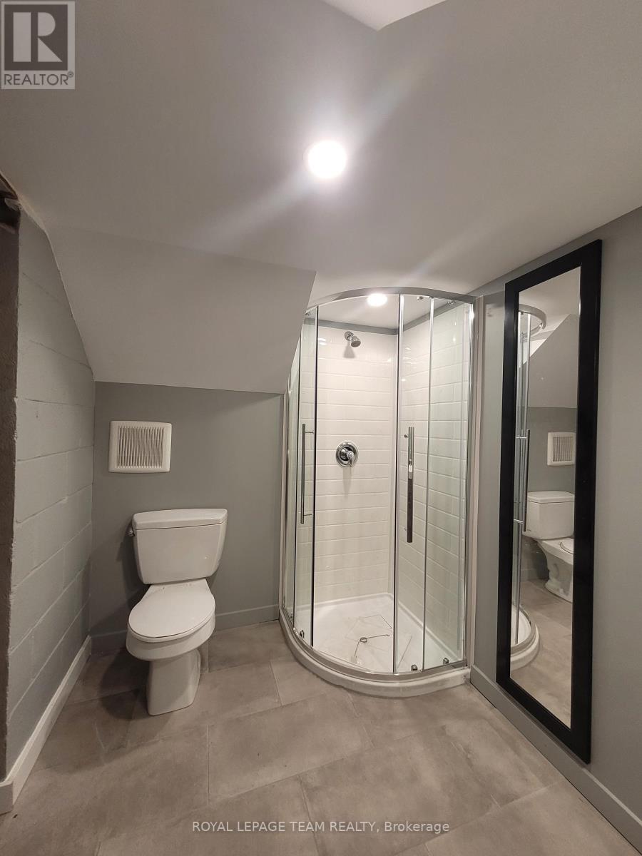 Photo 14 of 1008 St Laurent Boulevard, Ottawa ON