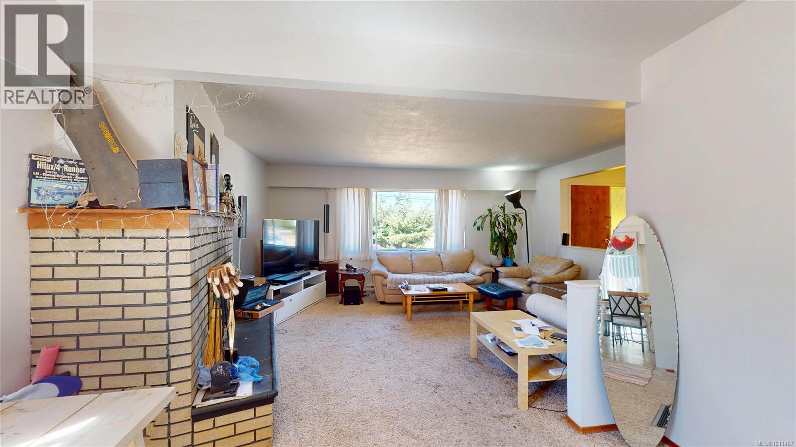 Photo 8 of 1827 Feltham Rd, Saanich BC