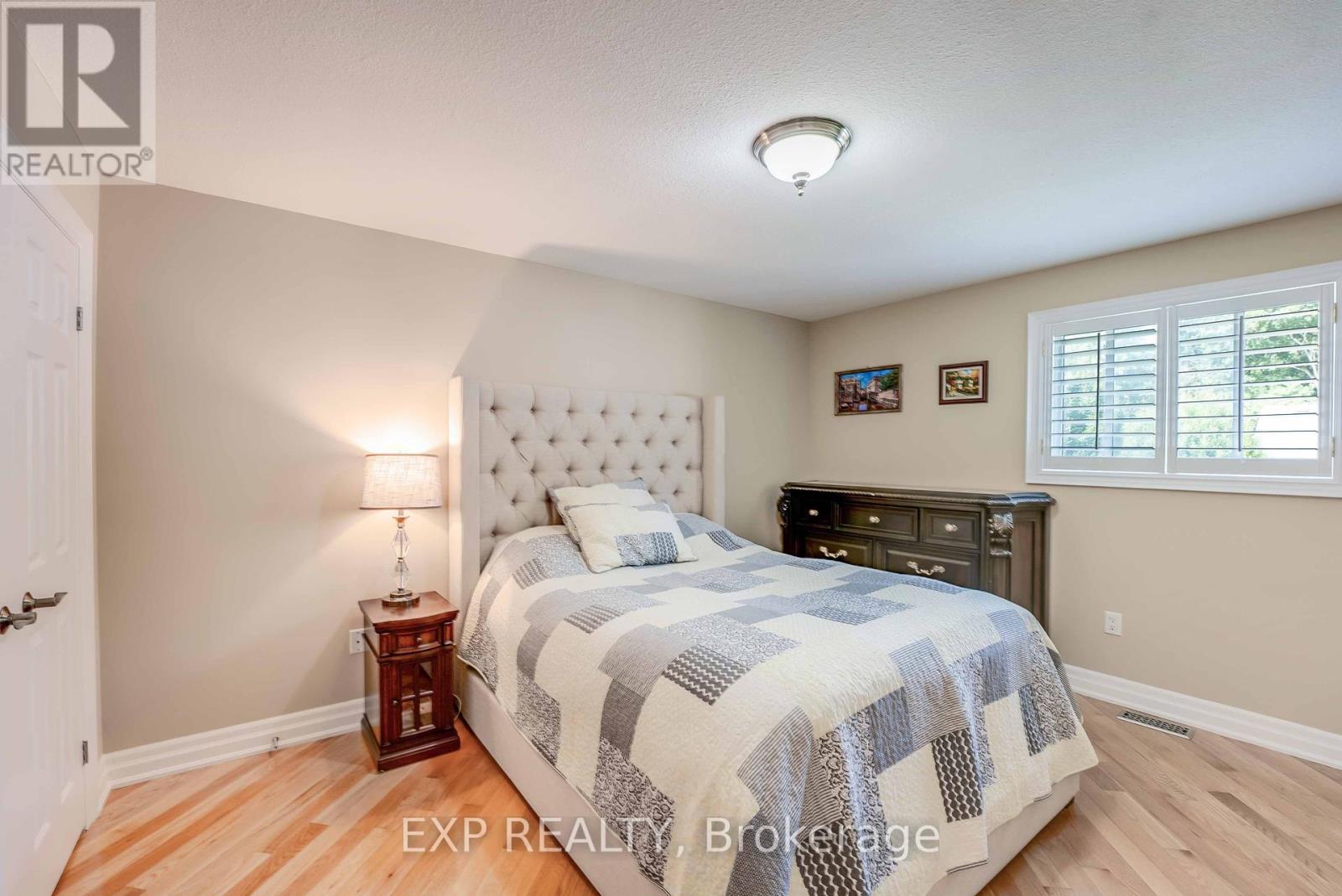 Photo 21 of 3750 Kalar Road, Niagara Falls ON