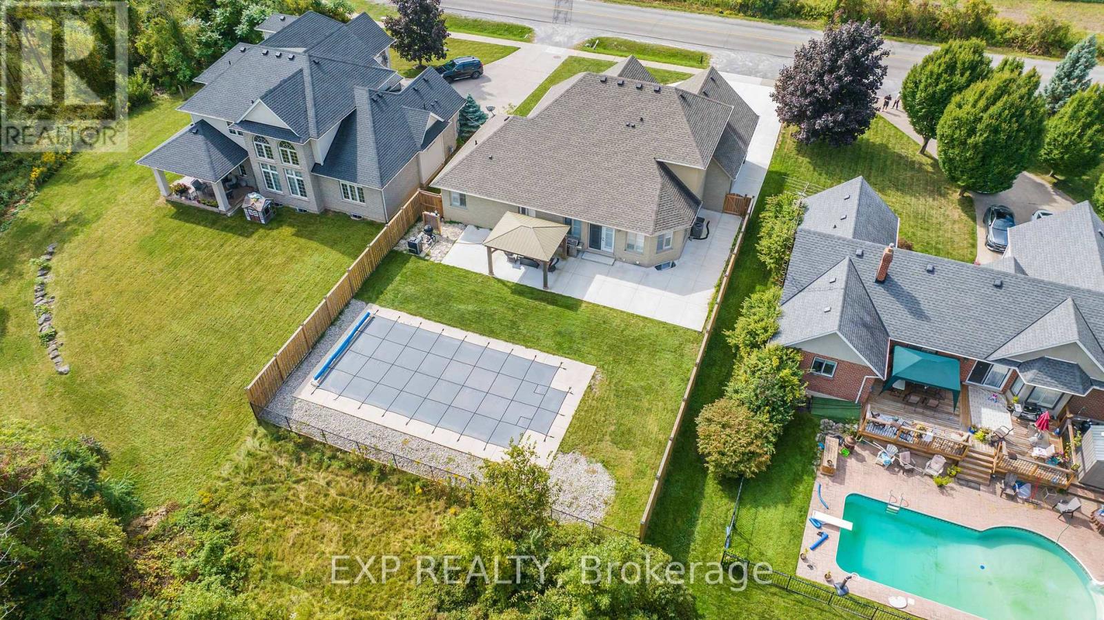 Photo 8 of 3750 Kalar Road, Niagara Falls ON