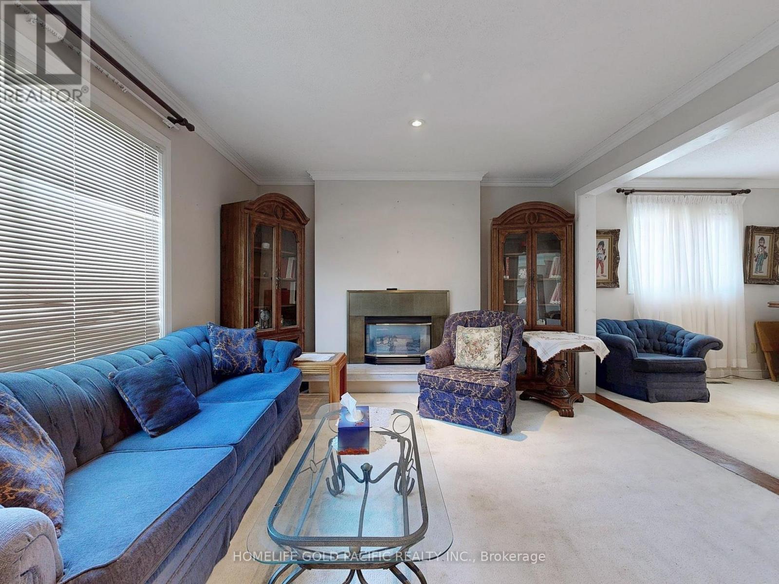Photo 10 of 12 Duborg Drive, Markham ON
