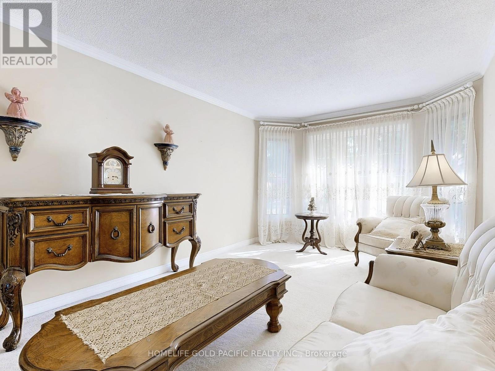 Photo 9 of 12 Duborg Drive, Markham ON