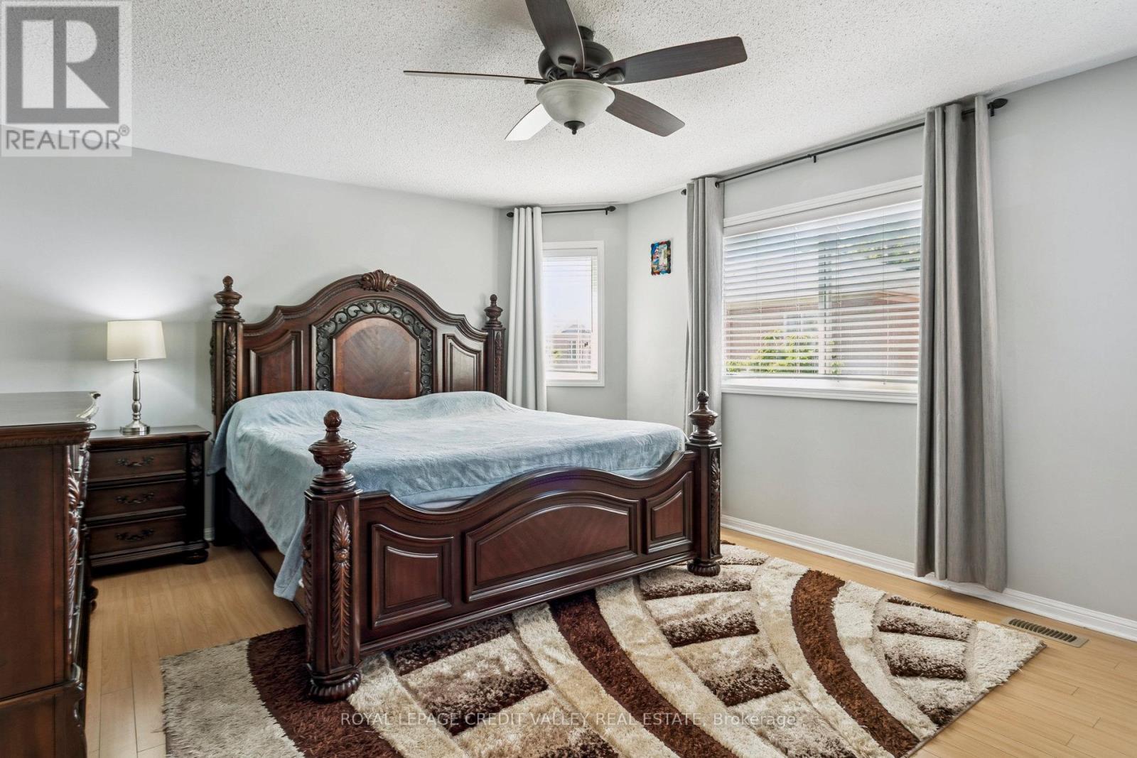 Photo 29 of 4 Mendoza Drive, Brampton ON