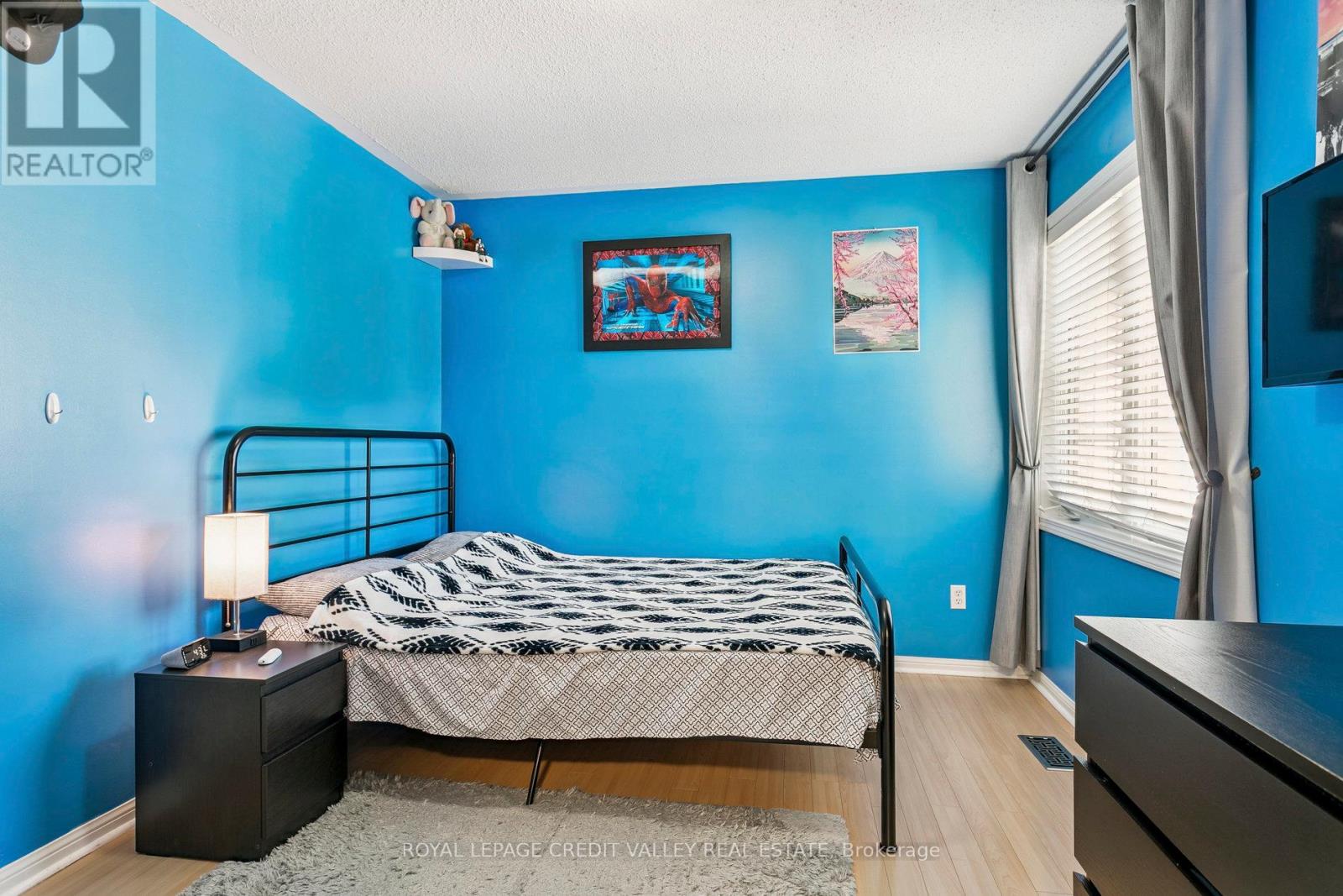 Photo 26 of 4 Mendoza Drive, Brampton ON