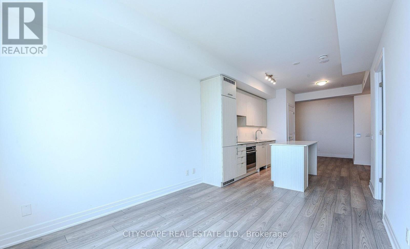 Photo 10 of 2505 36 Elm Drive, Mississauga ON