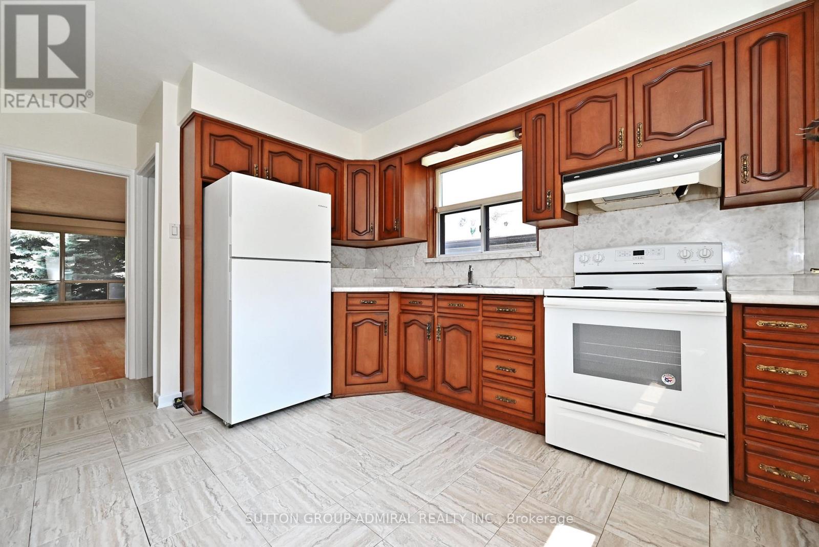 Photo 23 of 19 Skipton Court, Toronto ON