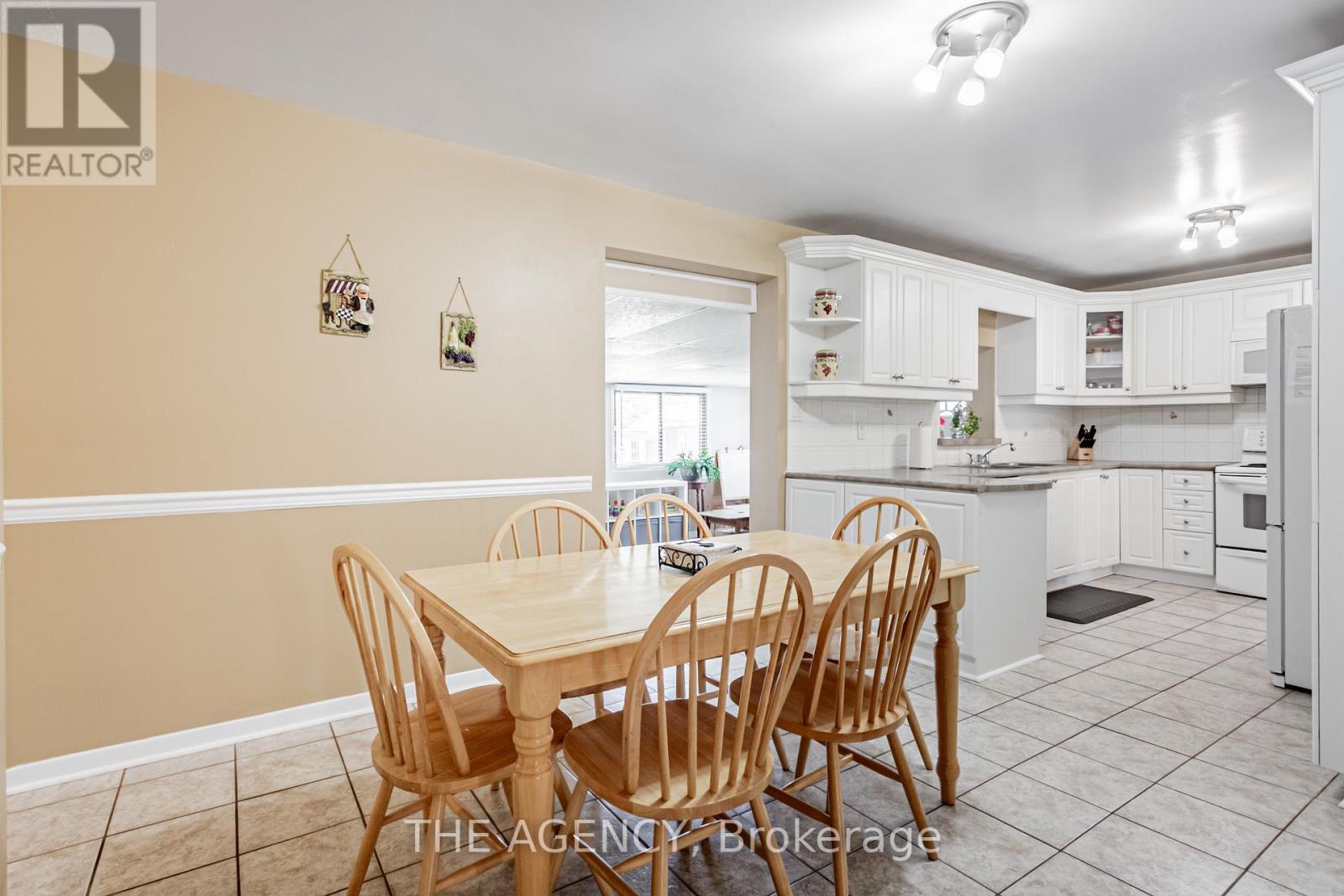 Photo 15 of 84 Blackthorn Lane, Brampton ON
