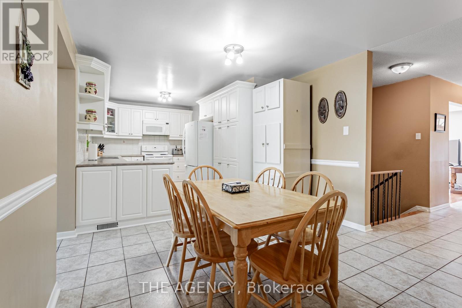 Photo 16 of 84 Blackthorn Lane, Brampton ON
