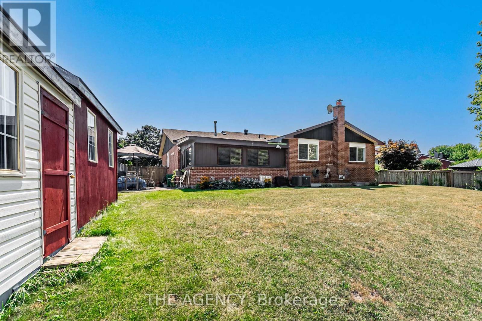 Photo 34 of 84 Blackthorn Lane, Brampton ON