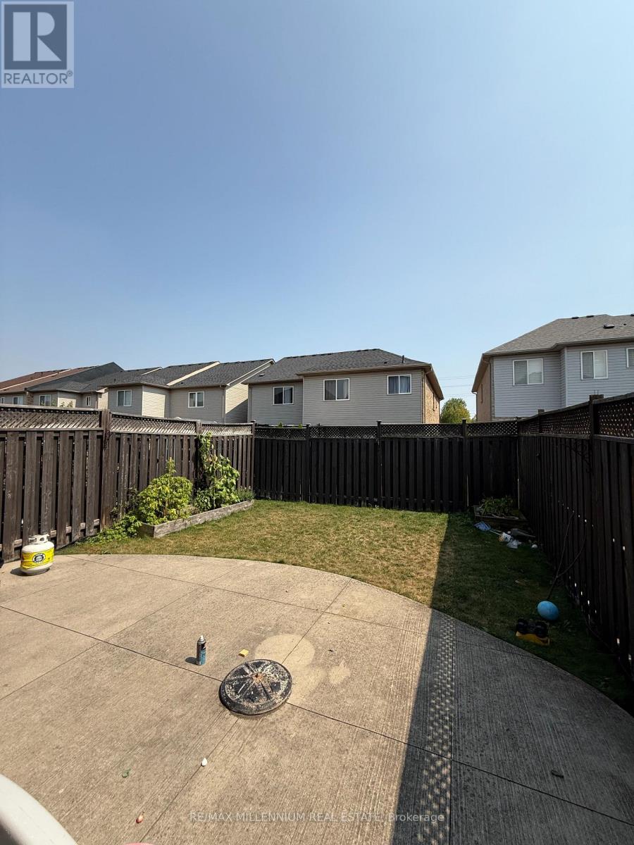 Photo 10 of 1128 Houston Drive, Milton ON