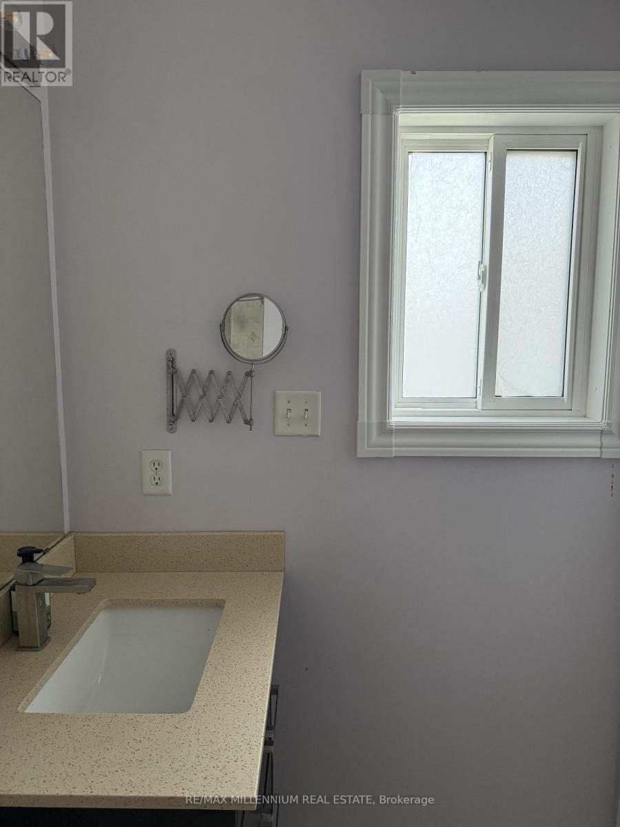 Photo 16 of 1128 Houston Drive, Milton ON