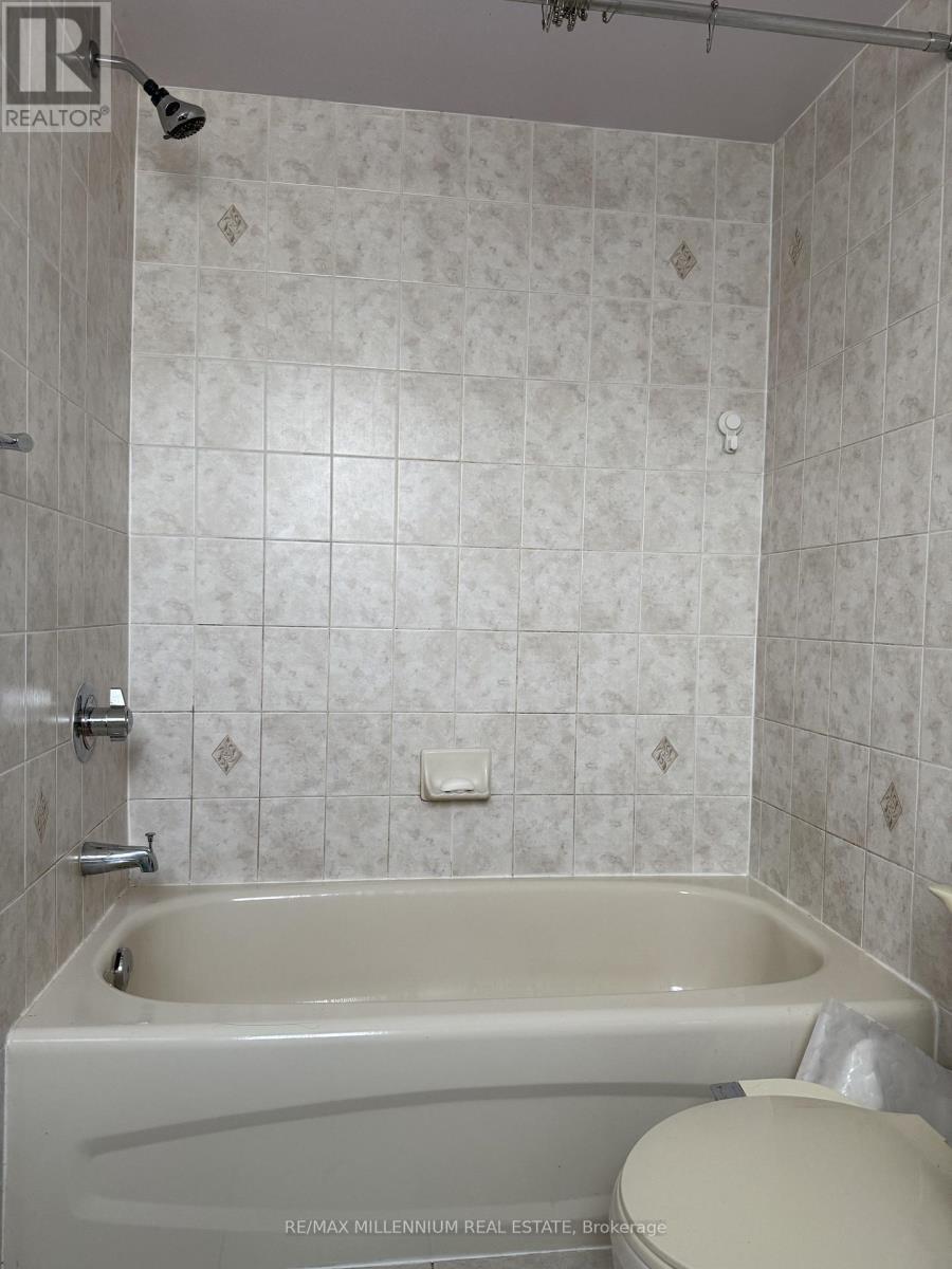 Photo 17 of 1128 Houston Drive, Milton ON