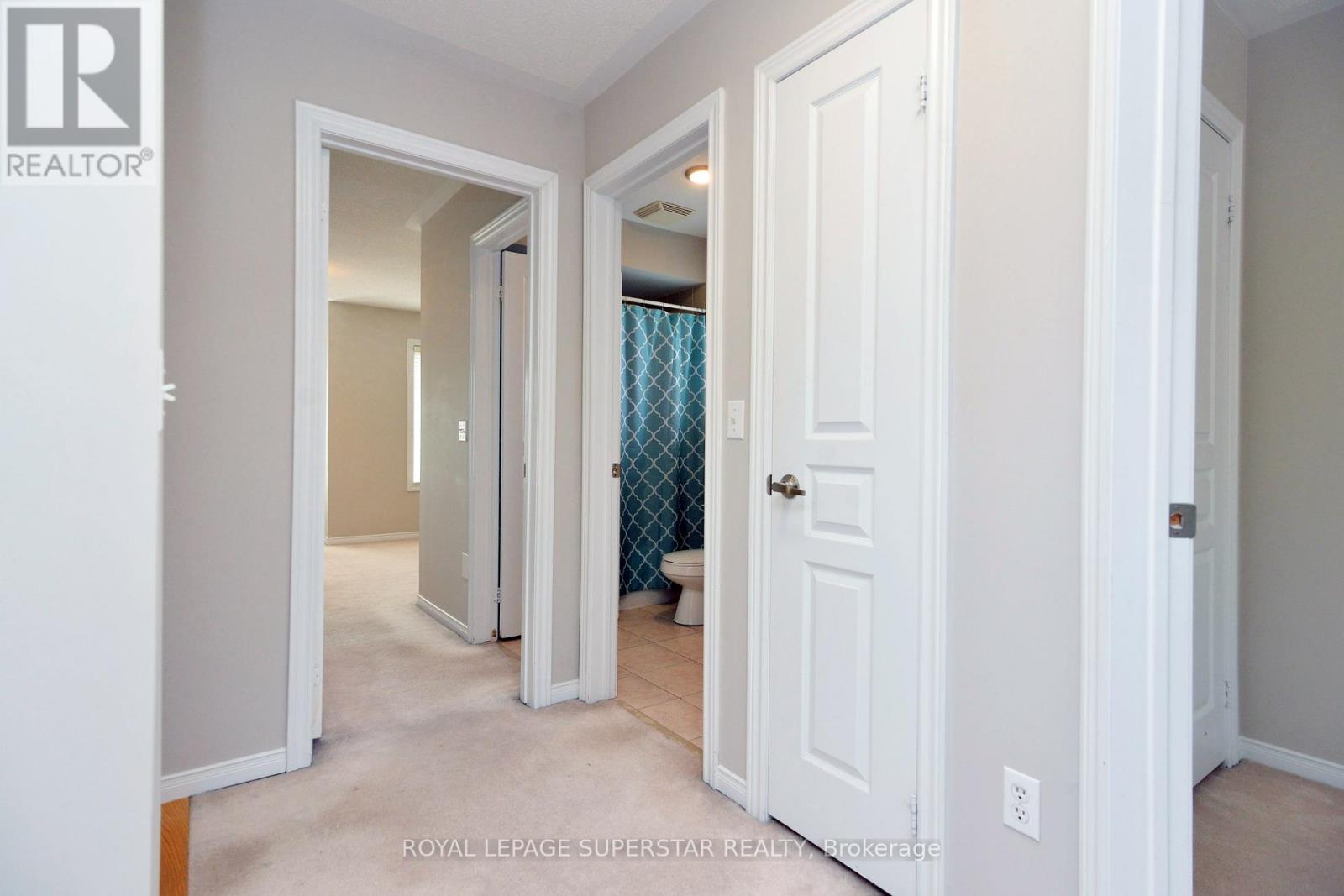 Photo 26 of 15 Gemstone Lane, Brampton ON