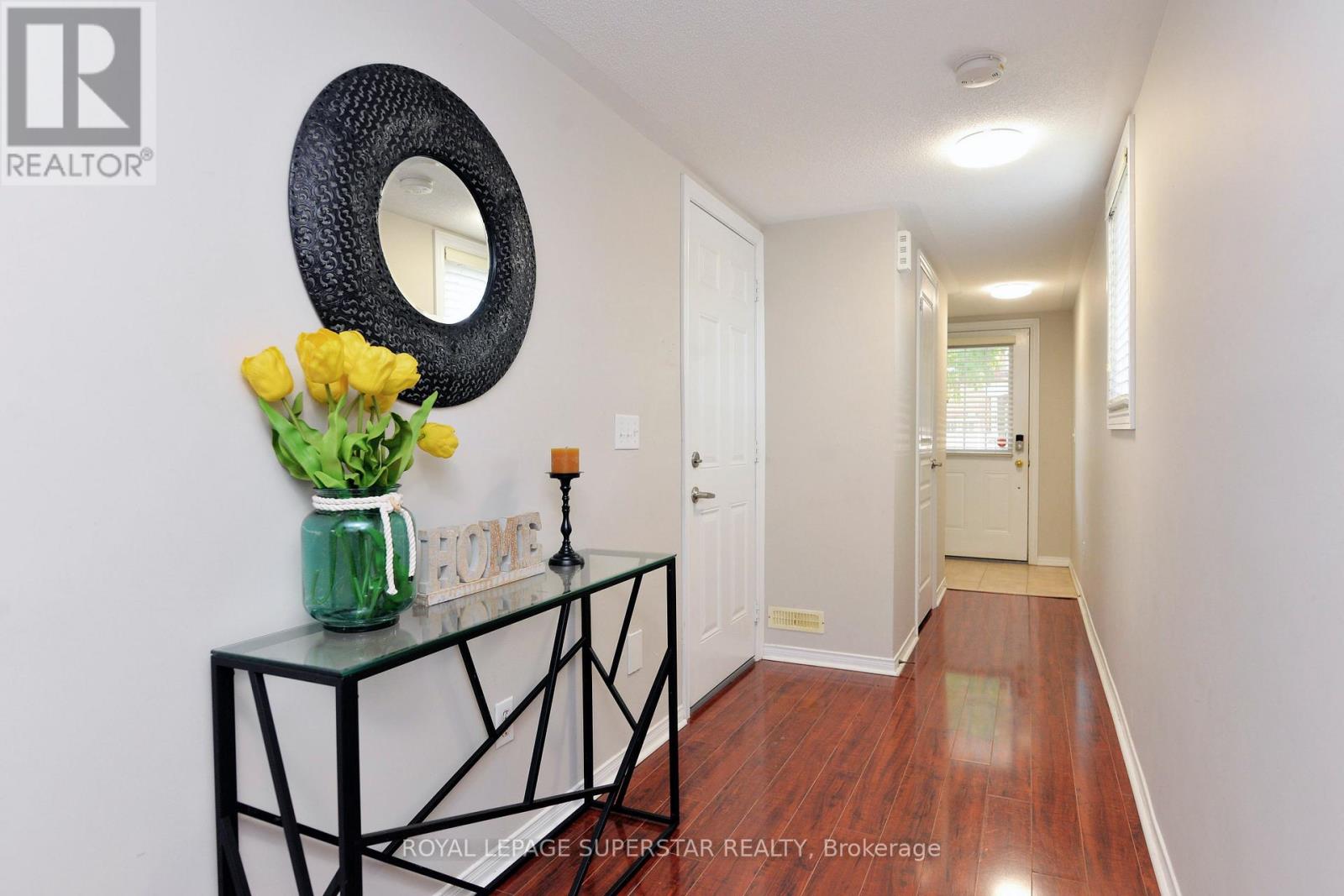 Photo 7 of 15 Gemstone Lane, Brampton ON