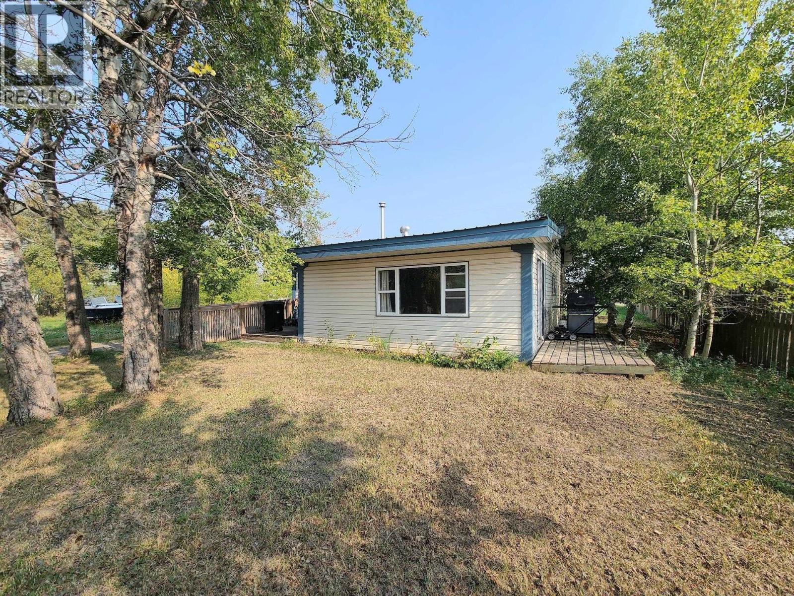 Photo 14 of 10855 102 Street, Taylor BC