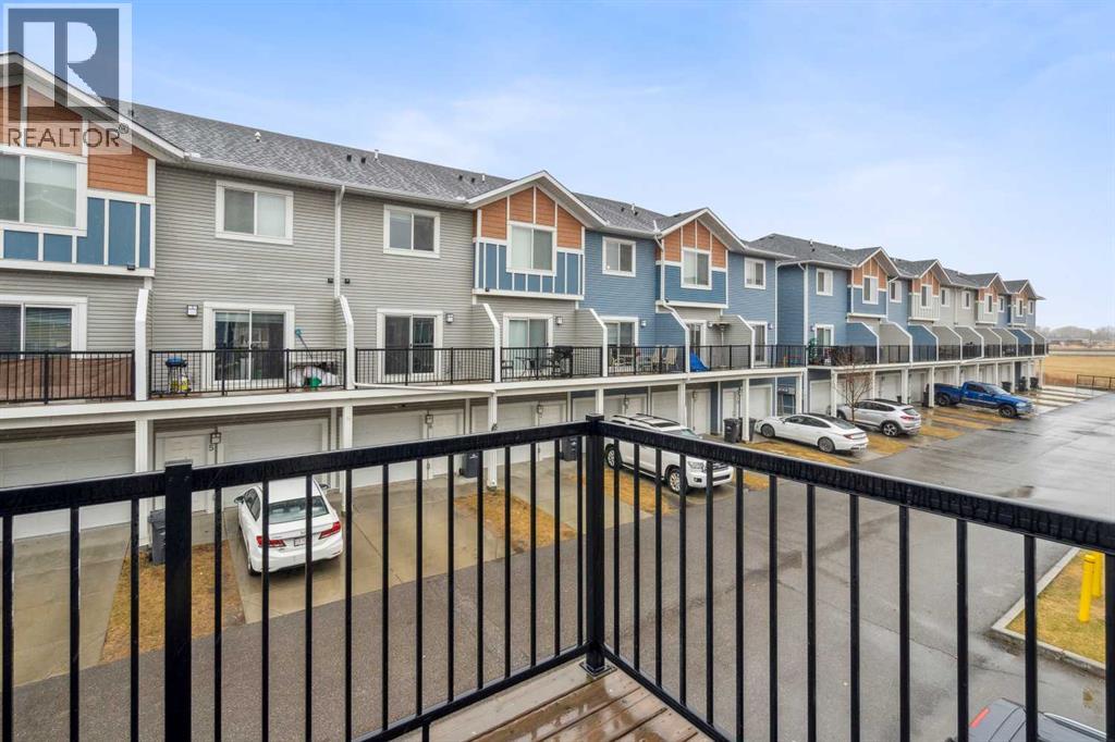 Photo 12 of 2 Stonehouse Crescent Nw, High River AB
