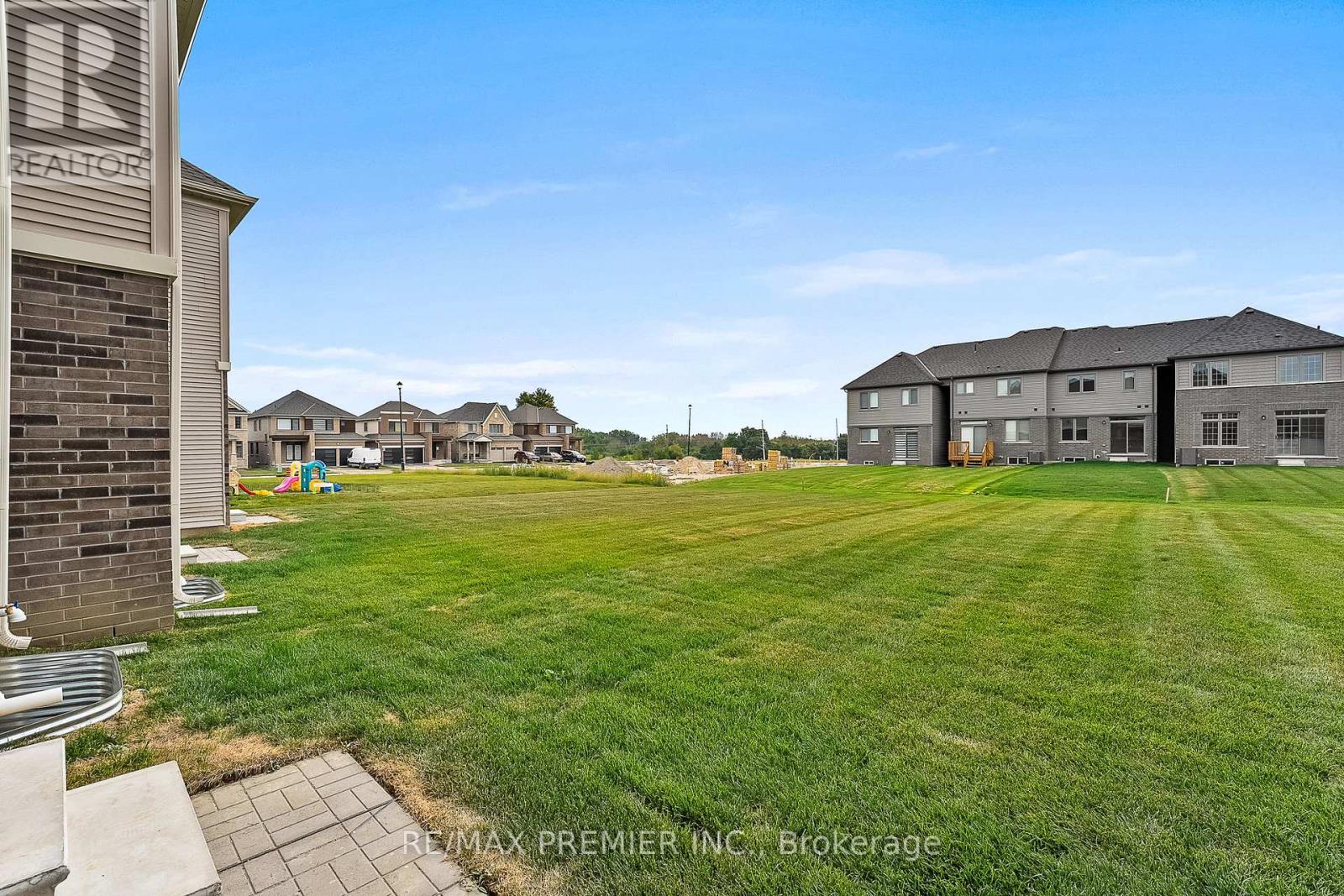 Photo 35 of 535 Worden Street, Cobourg ON