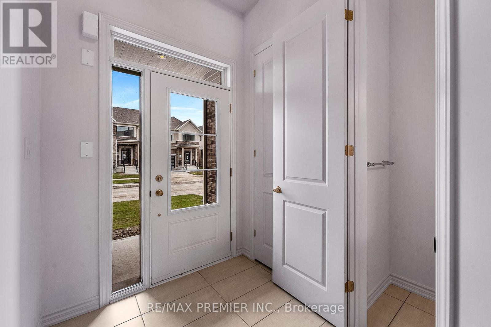 Photo 5 of 535 Worden Street, Cobourg ON