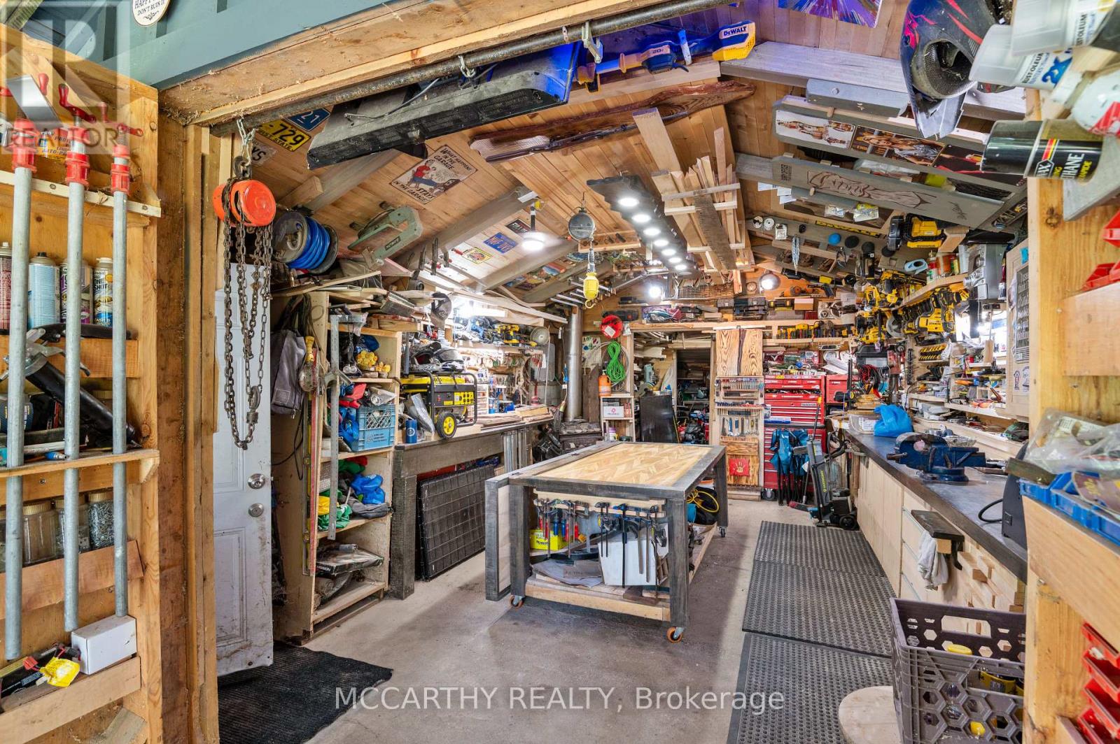 Photo 32 of 180 Grey Street W, Southgate ON