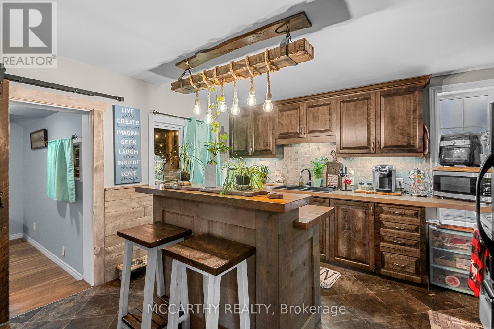 Photo 8 of 180 Grey Street W, Southgate ON