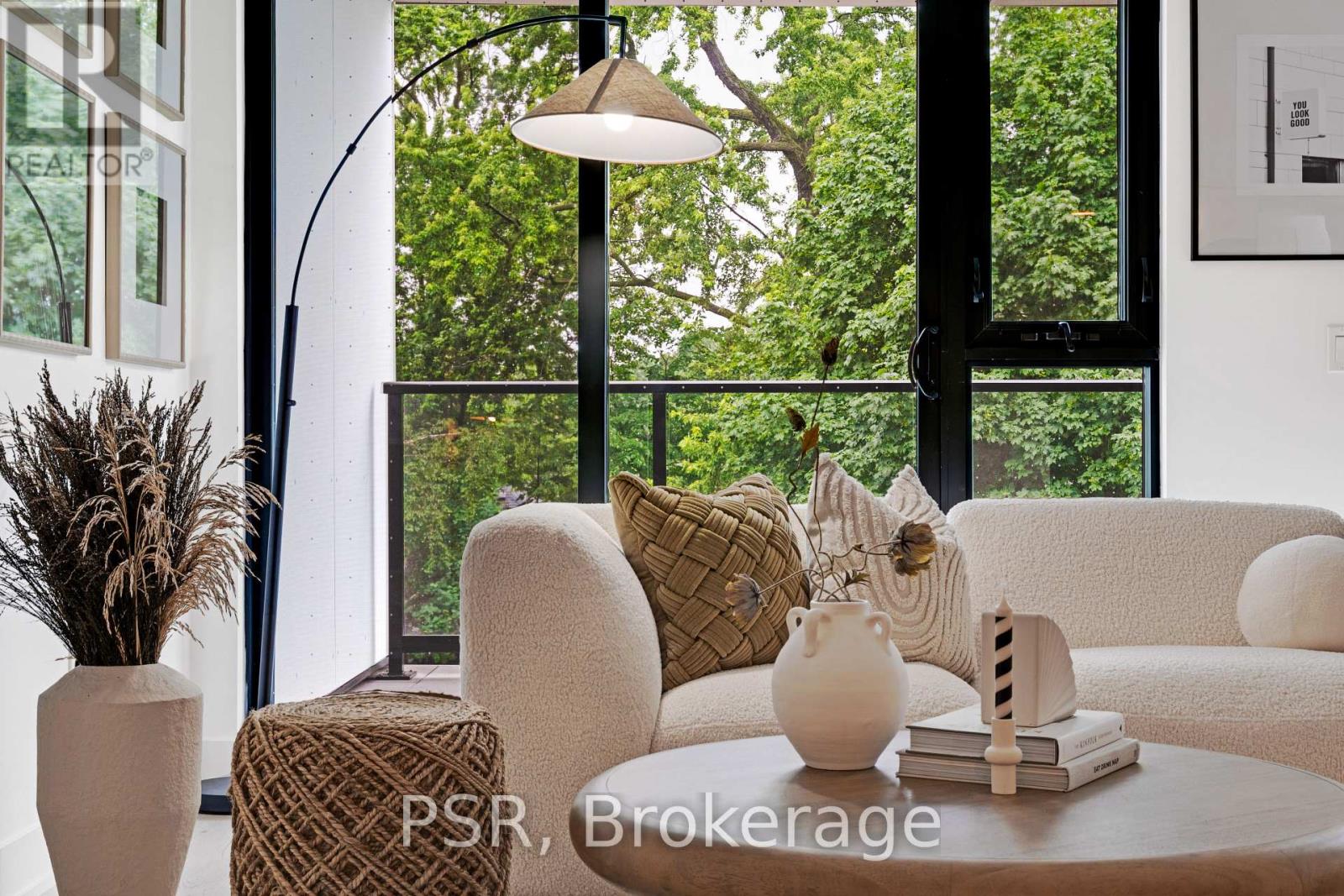 Photo 3 of Ph 410 200 Keewatin Avenue, Toronto ON
