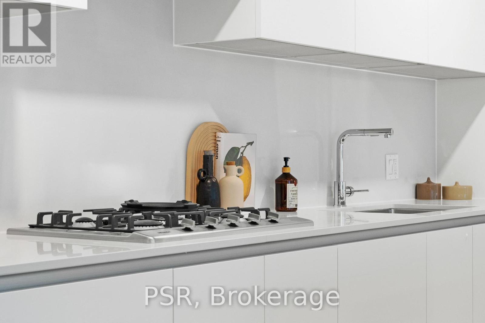 Photo 6 of Ph 410 200 Keewatin Avenue, Toronto ON