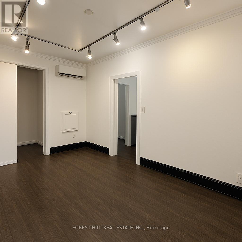 Photo 4 of 2nd Flr 216 Ossington Avenue, Toronto ON